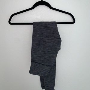 LULULEMON gray knit wunder under leggings